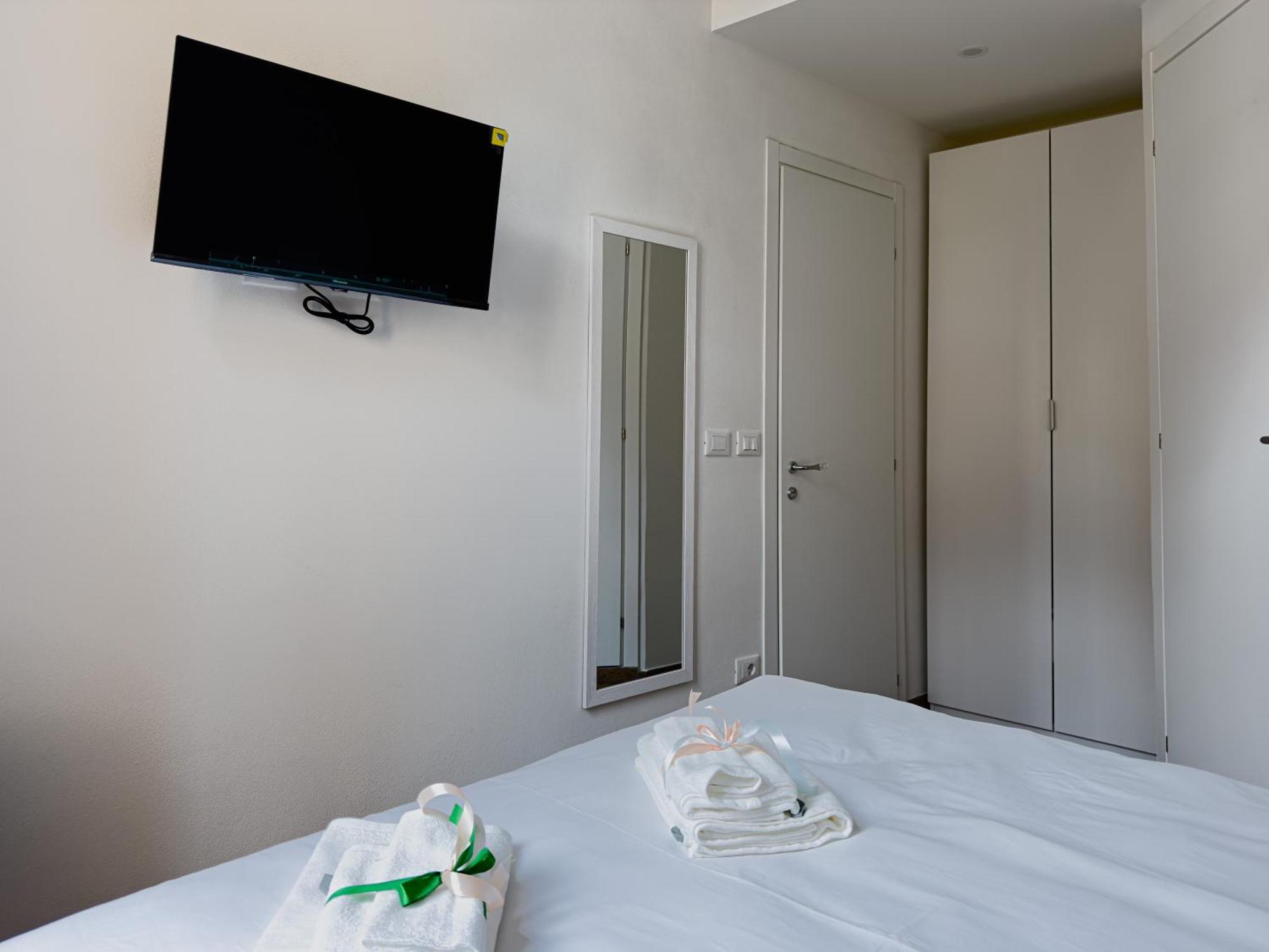 Realkasa Galliera Home & Suites Bologna Bagian luar foto