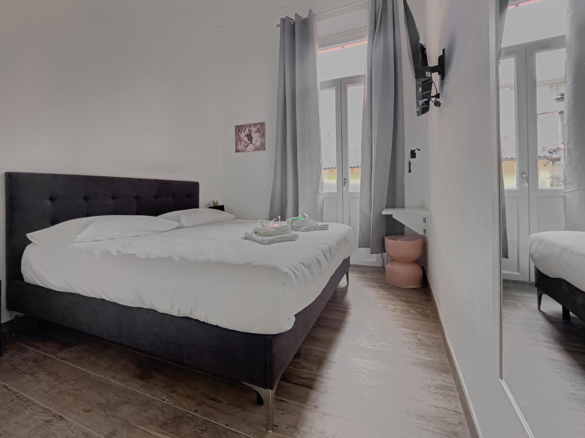 Realkasa Galliera Home & Suites Bologna Bagian luar foto